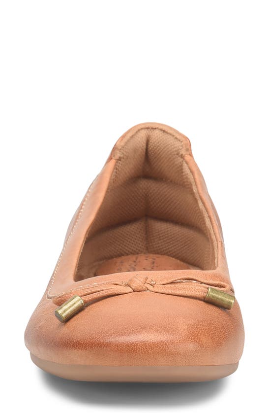 Comfortiva Keegan Leather Casual Shoe In Luggage