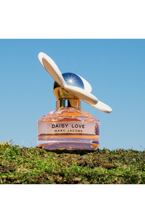 Marc Jacobs Daisy Love Eau De Toilette Pen Spray In No Color