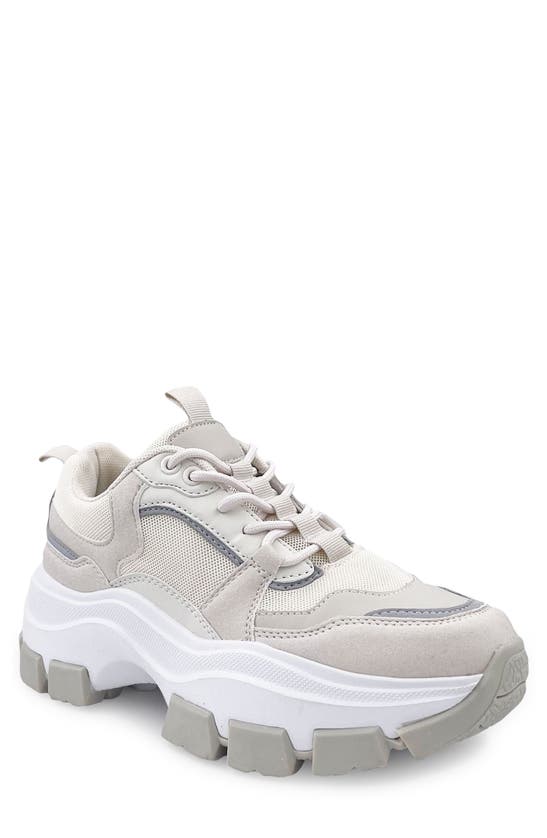 Shop Berness Damian03 Sneaker In Beige