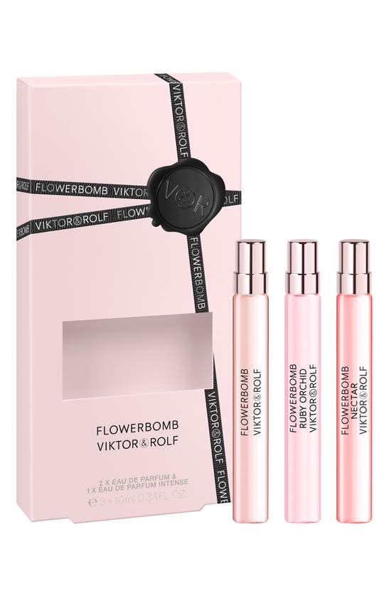 Viktor & Rolf Flowerbomb Eau De Parfum Set In White