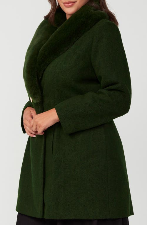 Estelle Grammy Coat With Faux Fur Collar In Olive