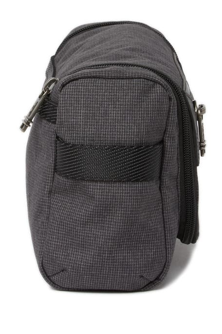 tumi travel accessories toiletry bags