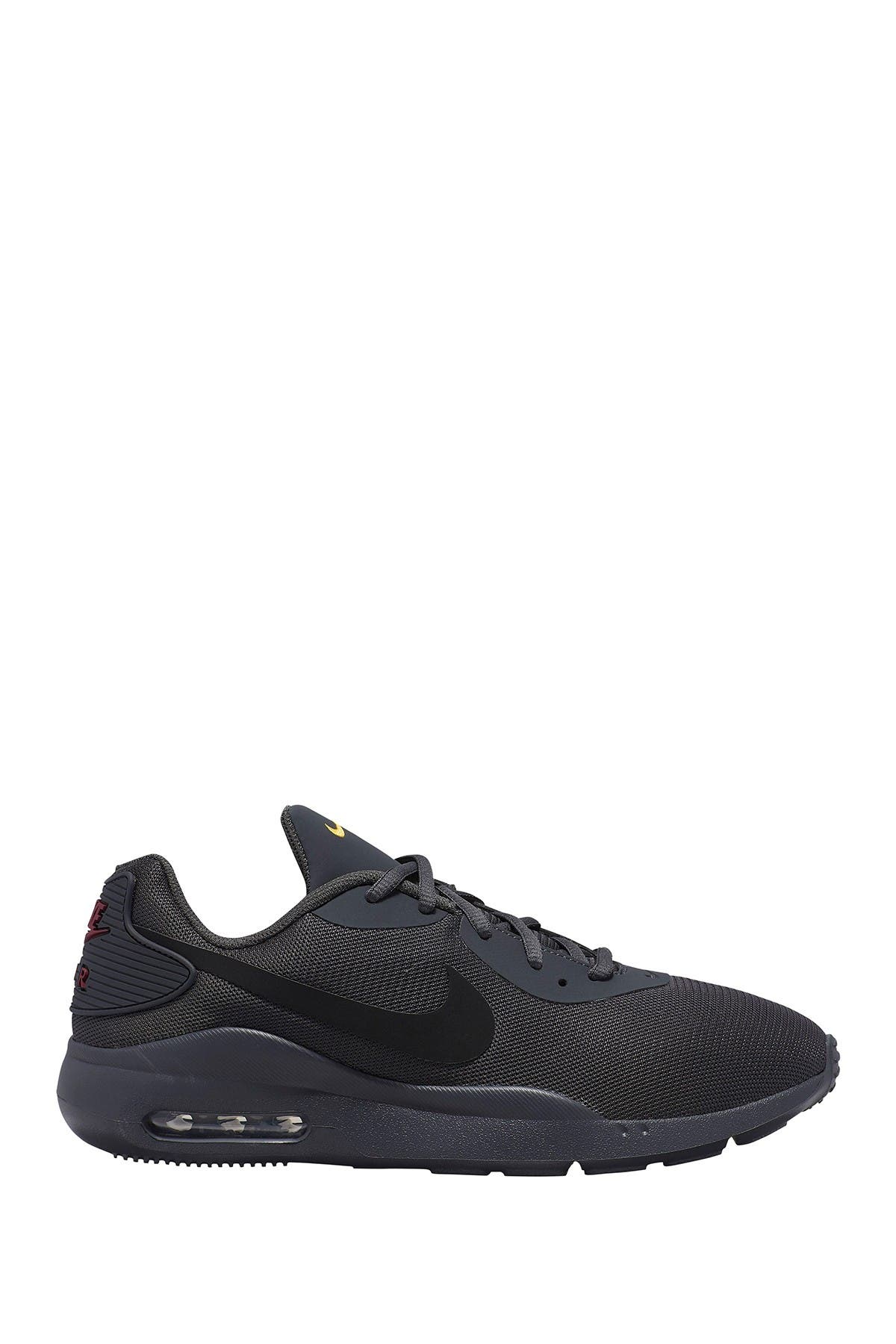 nike air max oketo men's sneakers