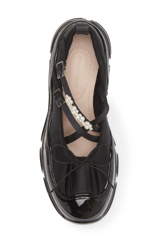 Shop Simone Rocha Classic Crisscross Strap Tracker Sneaker In Black/clear/pearl