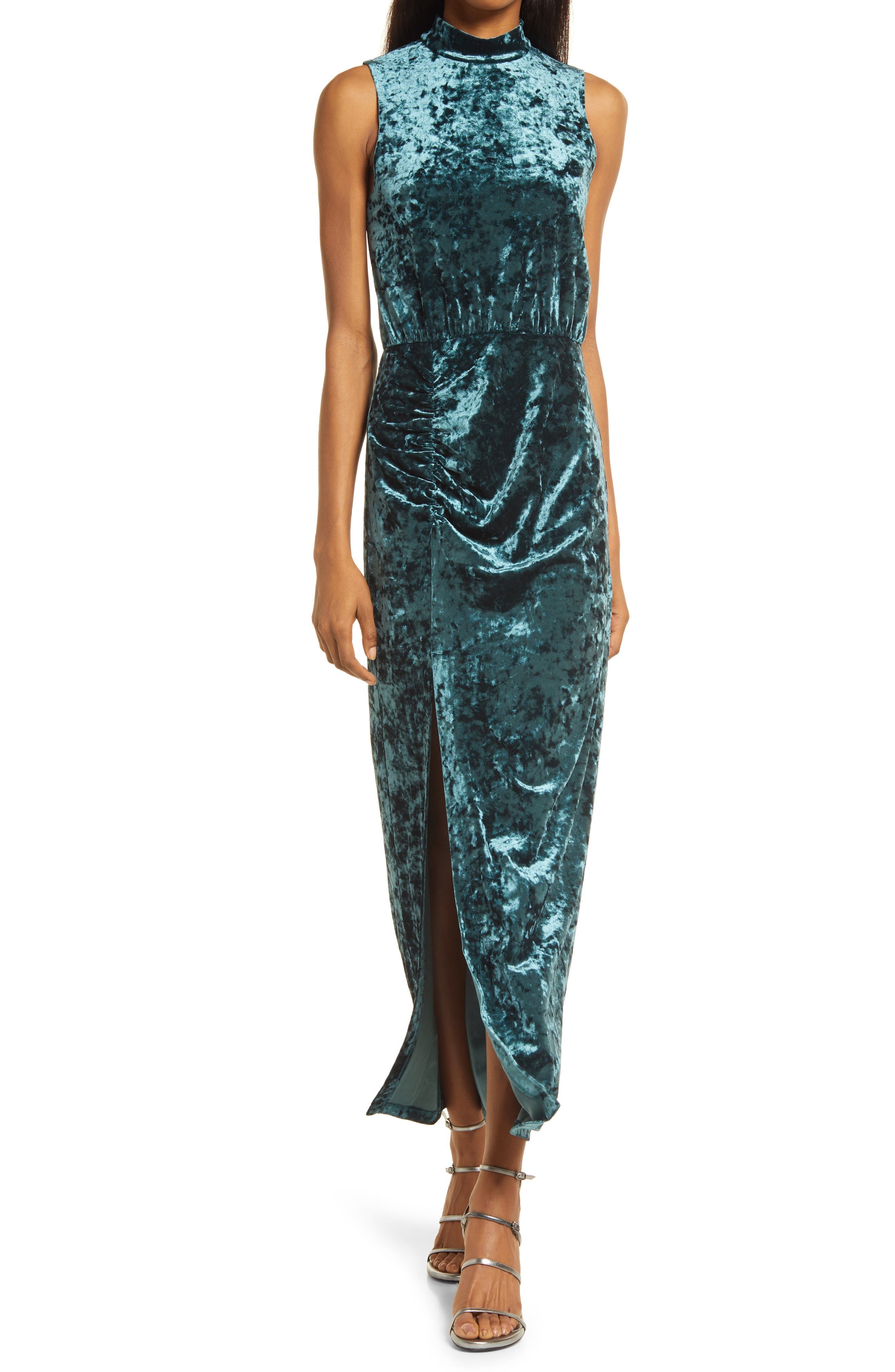 sleeveless velvet dress
