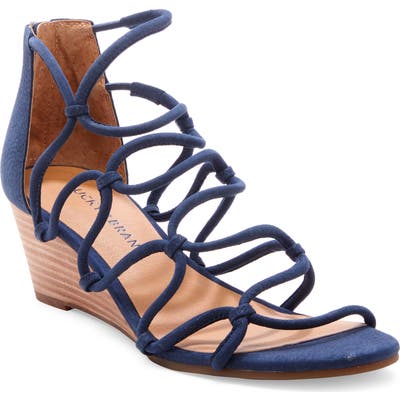 Lucky Brand Jilses Wedge Sandal, Blue
