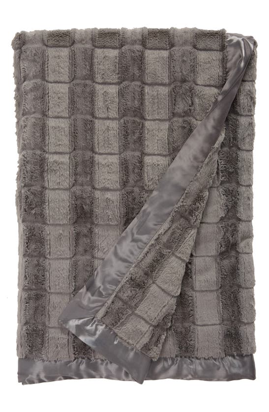 Giraffe At Home Luxe Waterfall Extra Large Throw Blanket In Charcoal