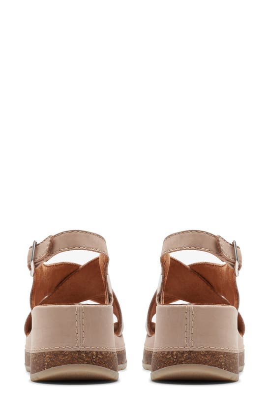 Clarks Kassanda Step In Sand Nubuck
