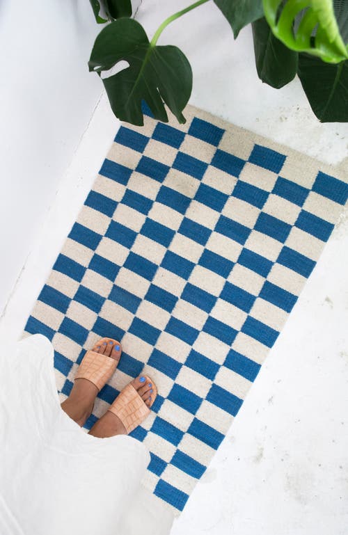 Archive New York Zapotec Checkered Handwoven Flatweave Wool Rug In Blue And Ivory