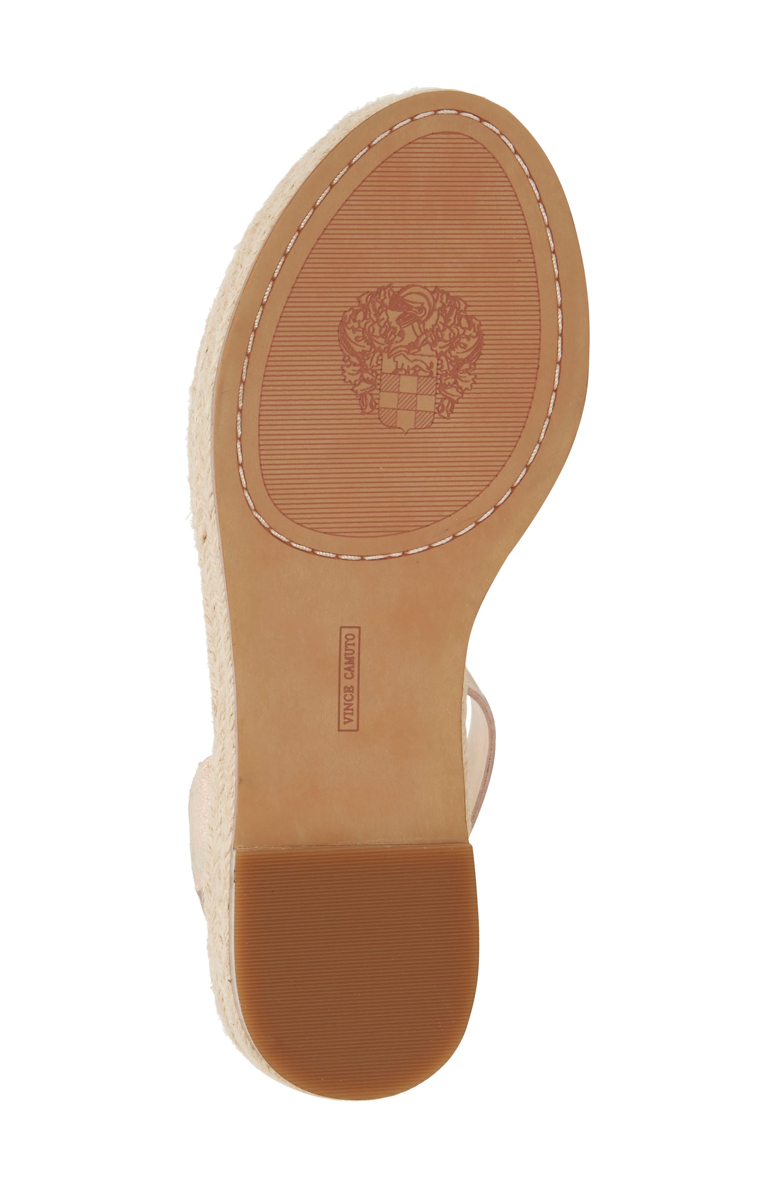 kamperla vince camuto