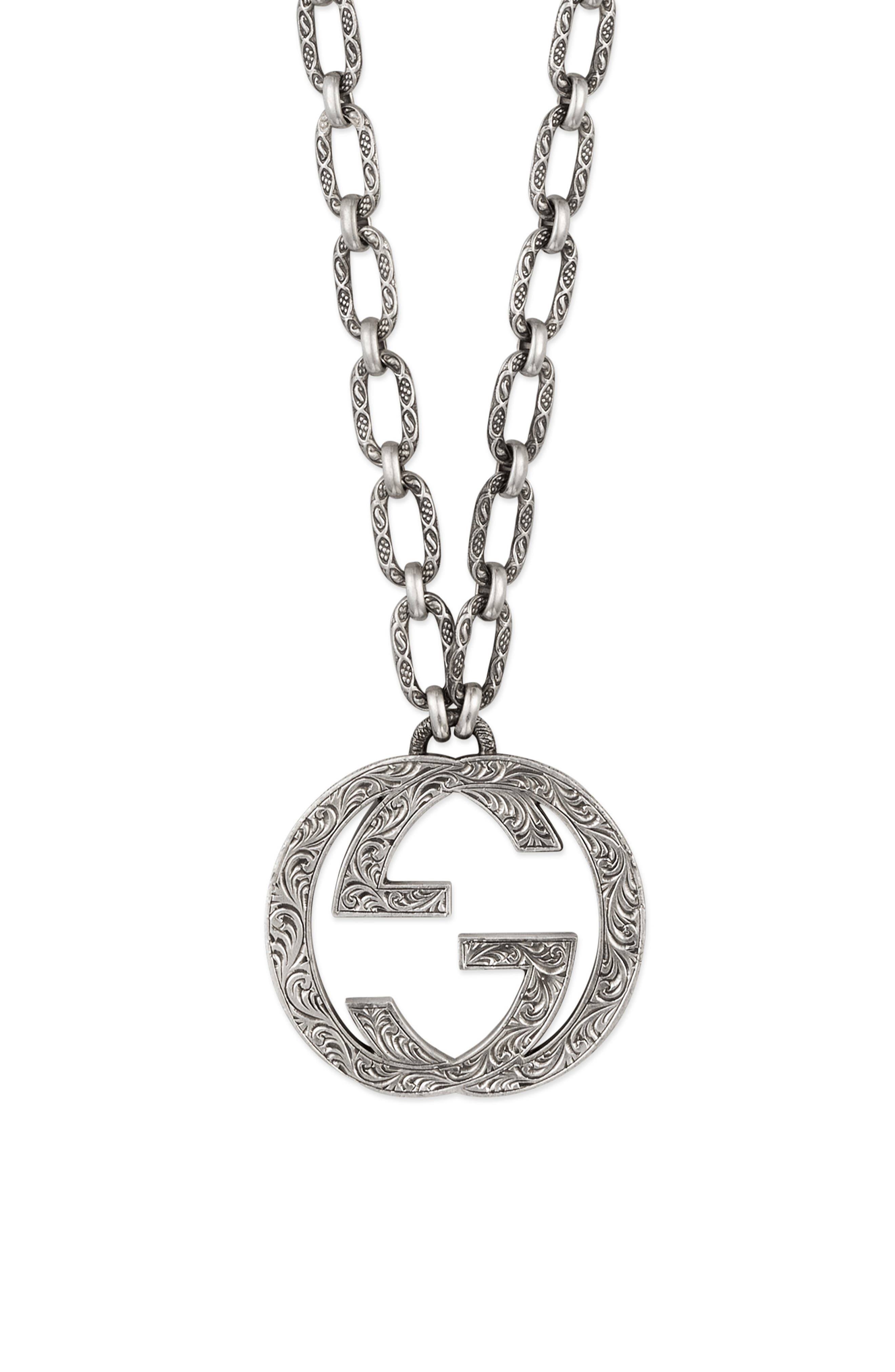 gucci round pendant necklace