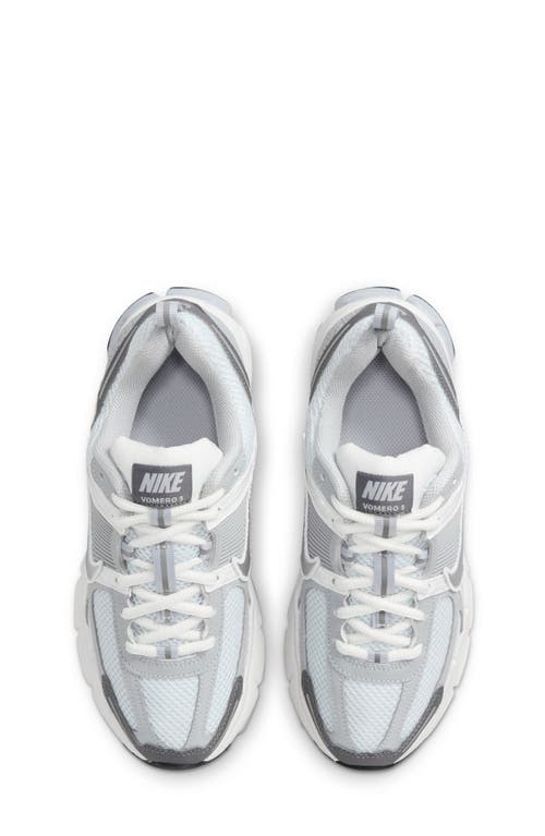 Nike Zoom Vomero 5 Sneaker In Platinum/metallic Silver