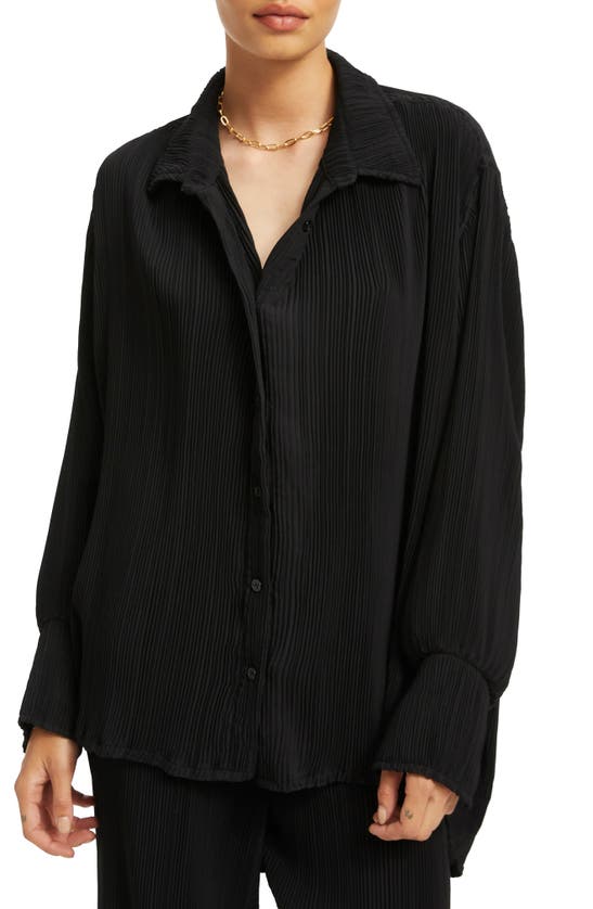 GOOD AMERICAN PLISSÉ BUTTON-UP SHIRT