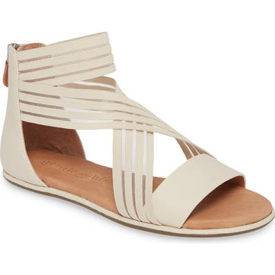 Gentle Souls By Kenneth Cole Break Sandal, Ivory