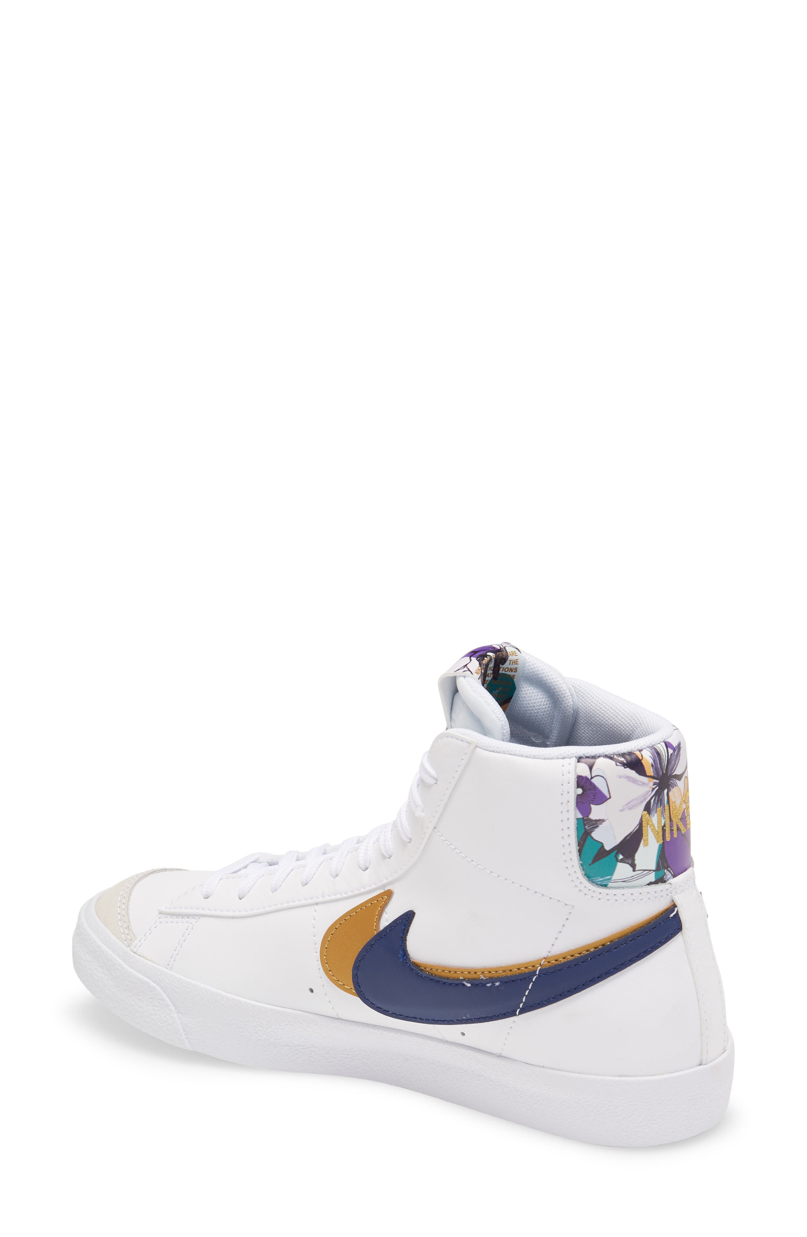 Nike Blazer Mid '77 SE Sneaker 