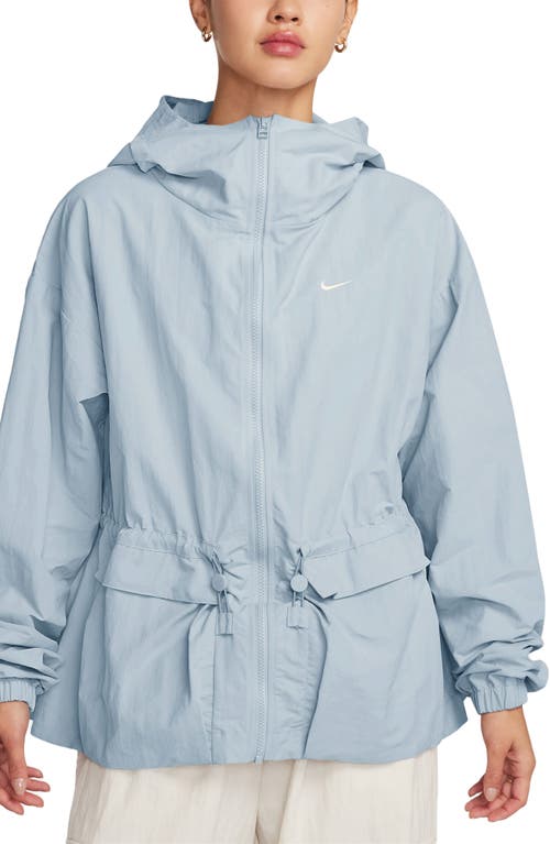 Nike Sportswear Essentials Lightweight Jacket In Blue