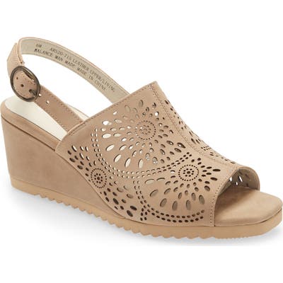 David Tate Smashing Wedge Sandal, Beige