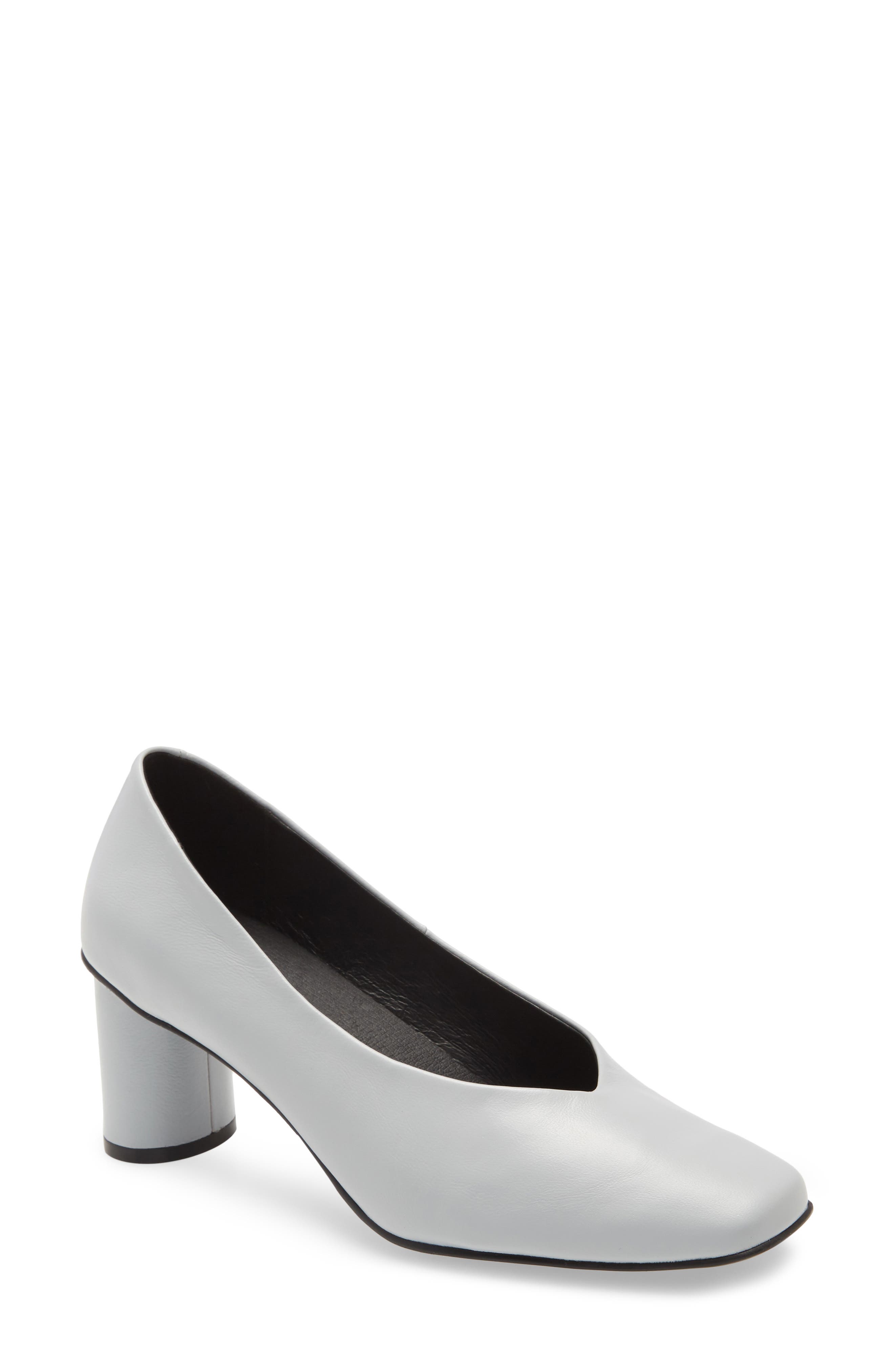 nordstrom rack black pumps