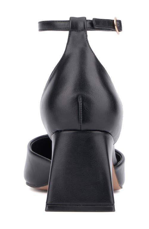 Torgeis Pointed Toe Pump In Black