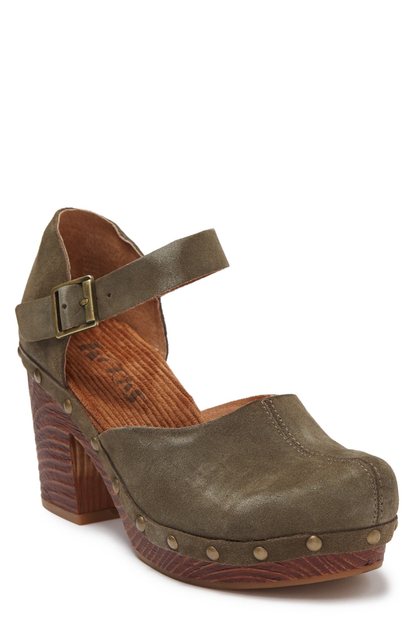 clog heels closed toe