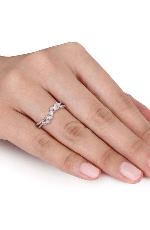 Delmar Wavy Diamond Ring In Silver
