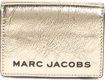 Marc Jacobs Handbags, Wallets and Sunglasses Are up to 65% Off at
