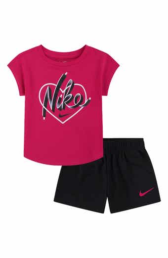 Nike Girs Heart Top and Shorts Set