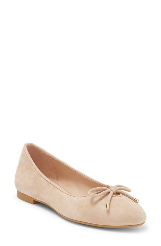 Stuart Weitzman Gabby Leather Ballet Flat In Bambina