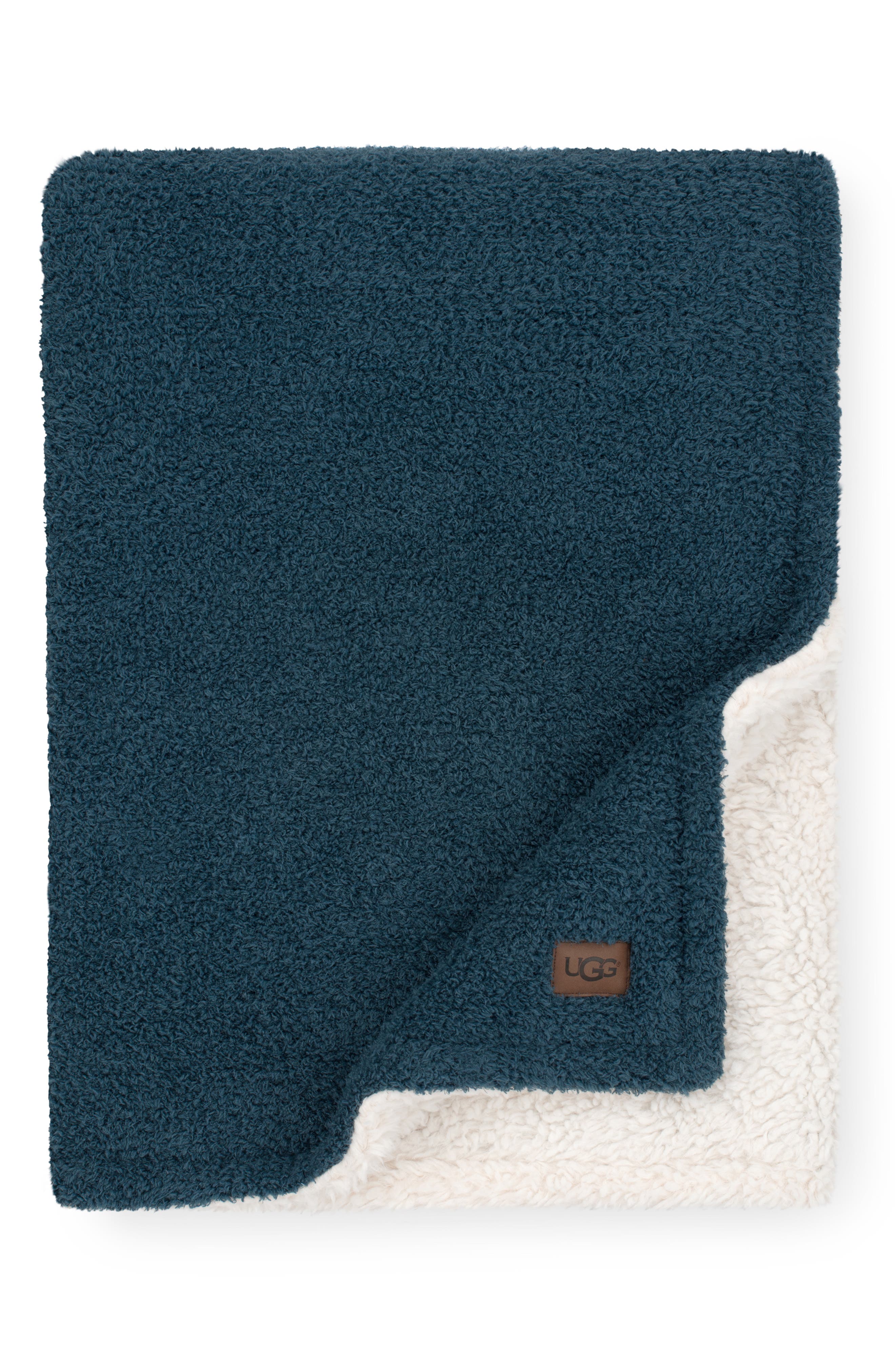 ugg alonna throw blanket in snow