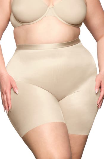 BARELY THERE HIGH-WAISTED SHORTIE