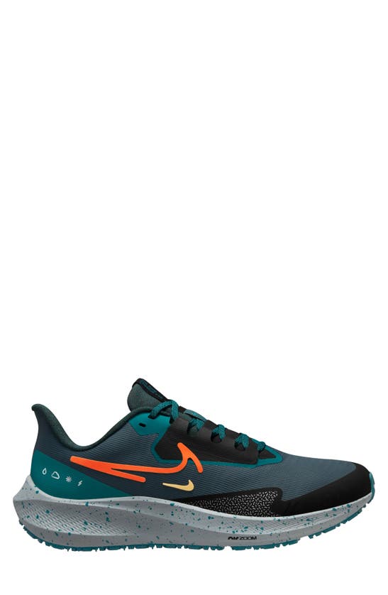 Nike Men's Pegasus 39 Shield Weatherized Road Running Shoes In Deep Jungle/ Orange/ Teal