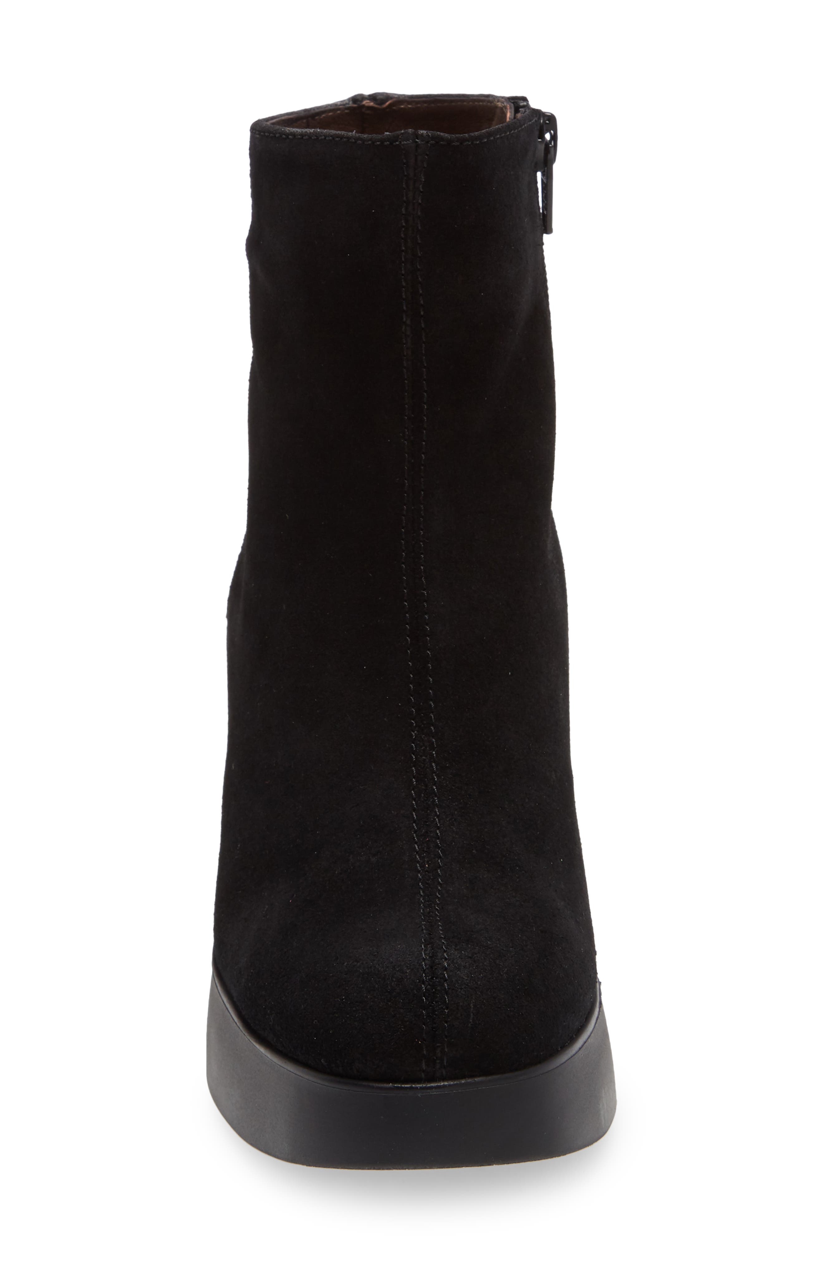 Wonders Lightweight Fashion Suede Boot in Negro