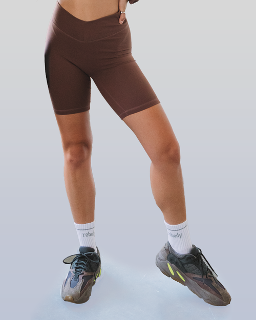 Rebody Active Vendetta Cloudlux Biker Shorts 7" In Walnut