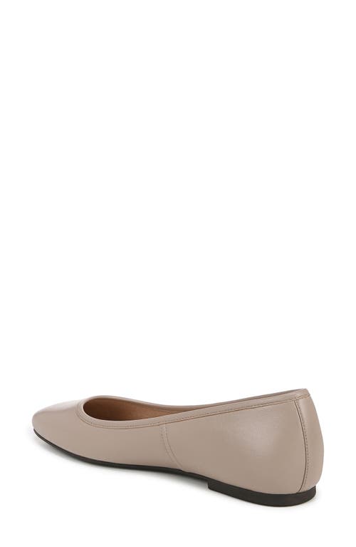 Vionic Orinda Square Toe Flat In Putty
