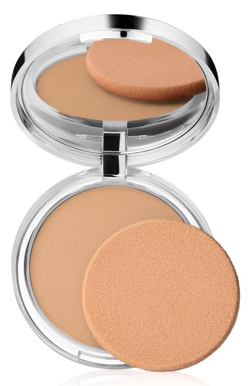 Clinique Stay-Matte Sheer Pressed Powder in Stay Light Neutral