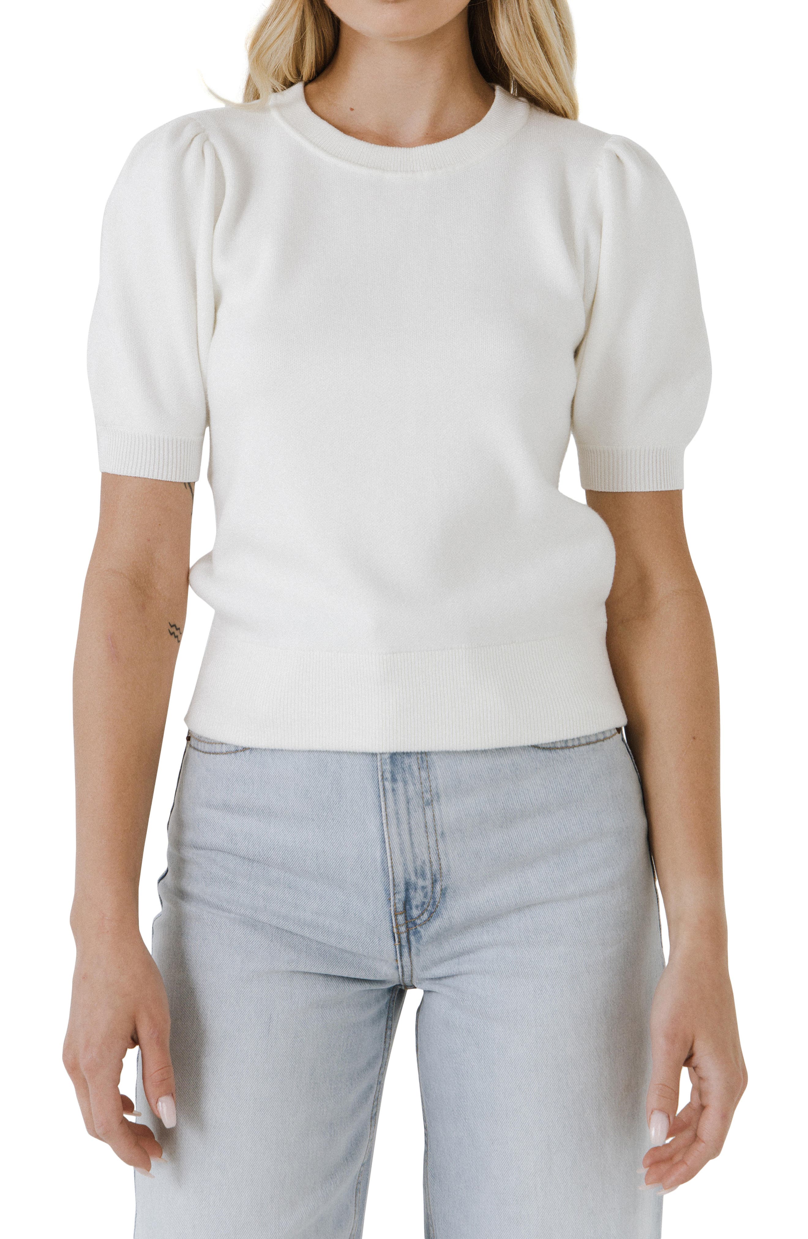 white short sleeve sweater top