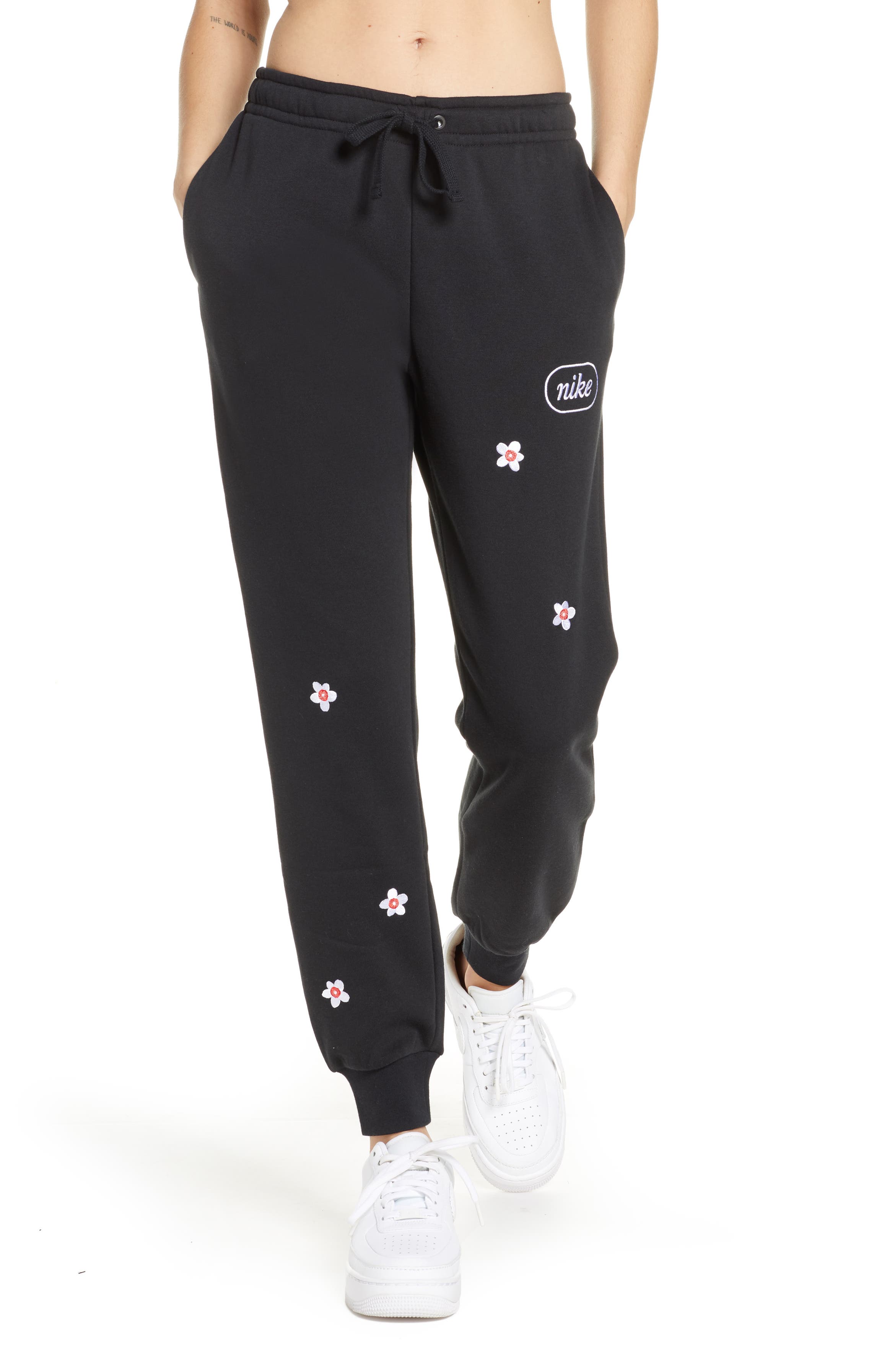 Nike Sportswear Floral Embroidered Fleece Sweatpants | Nordstrom