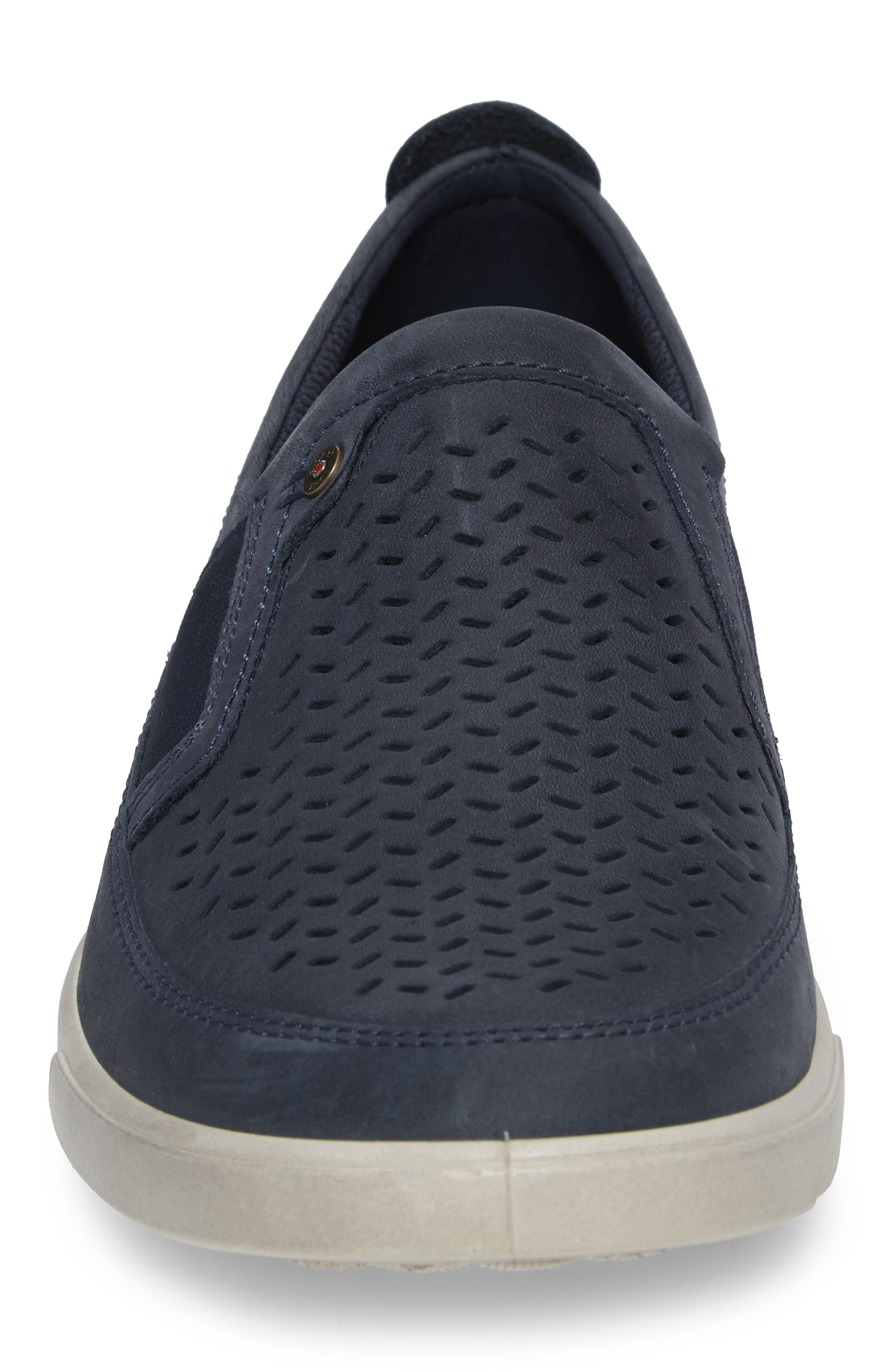 ecco collin perforated slip on