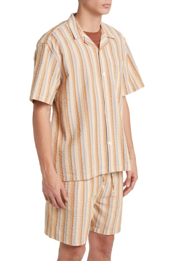 Shop Forét Otter Stripe Short Sleeve Organic Cotton Seersucker Button-up Shirt In Rubber Stripe