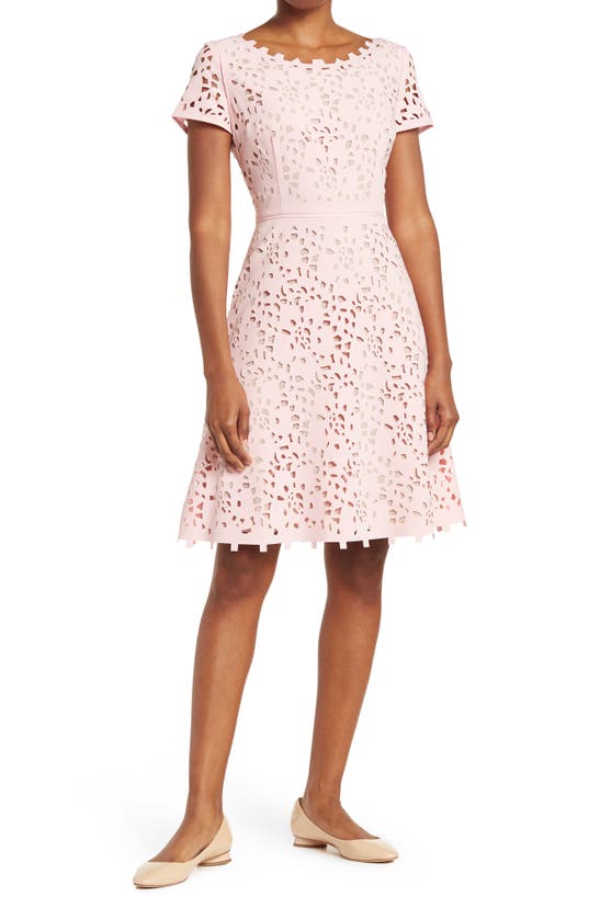 Focus By Shani Laser Cutout Short Sleeve Dress In Pale Pink