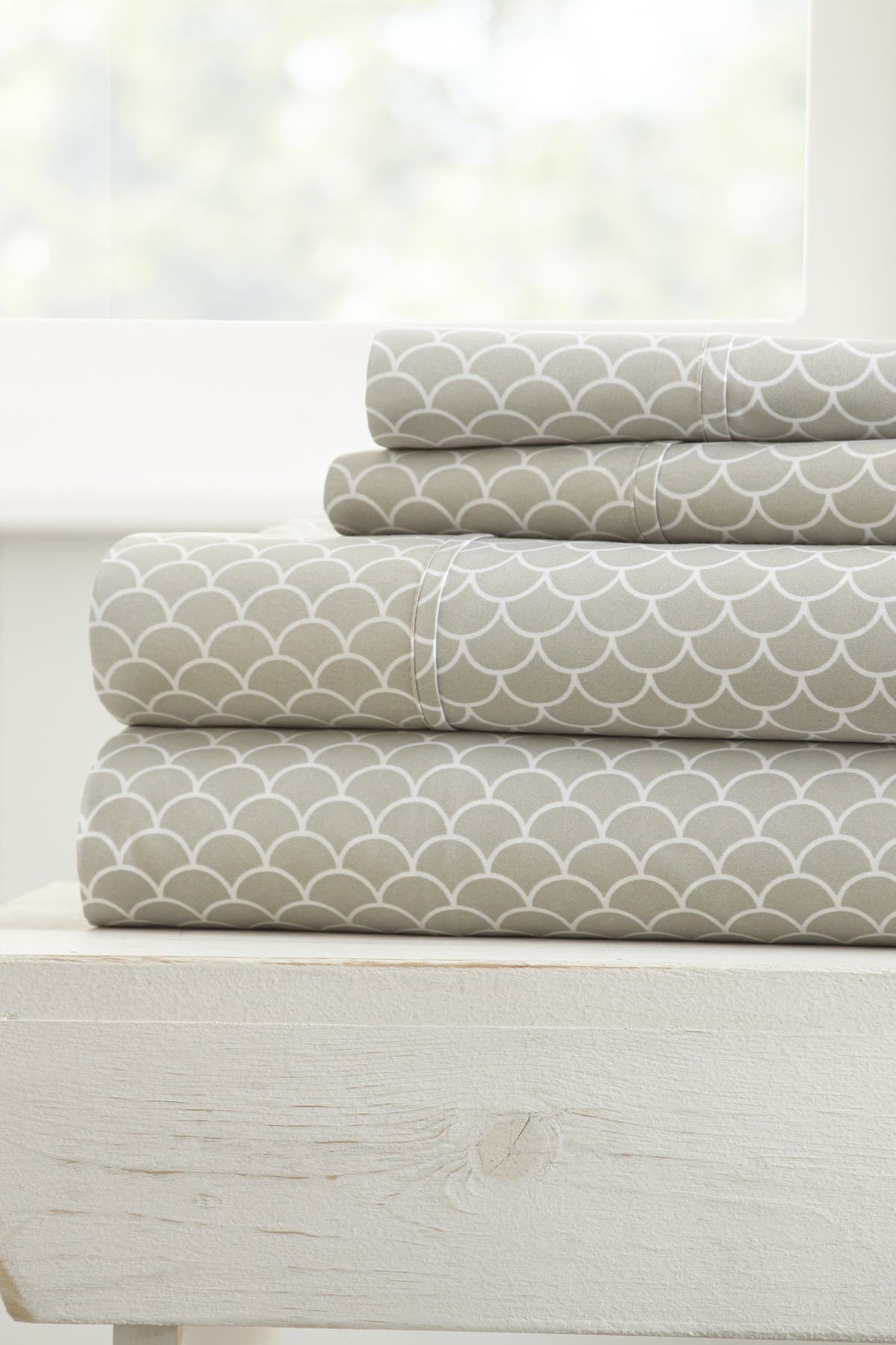 Ienjoy Home The Home Spun Premium Ultra Soft Scallops Pattern 4-piece Queen Bed Sheet Set In Gray