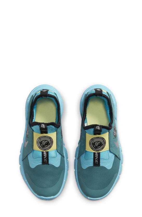 nike kids flex runner