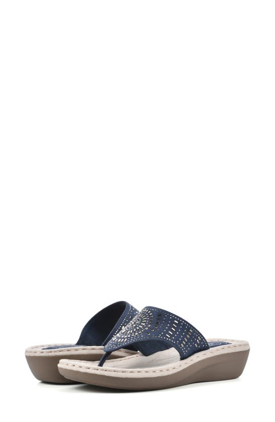 Cliffs By White Mountain Cienna Thong Sandal In Navy Fabric