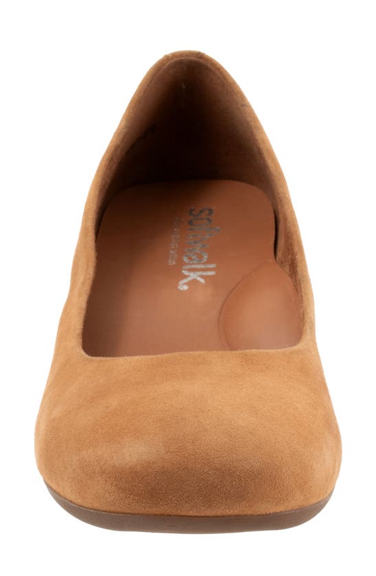 Softwalk Lynn Pump In Camel Suede