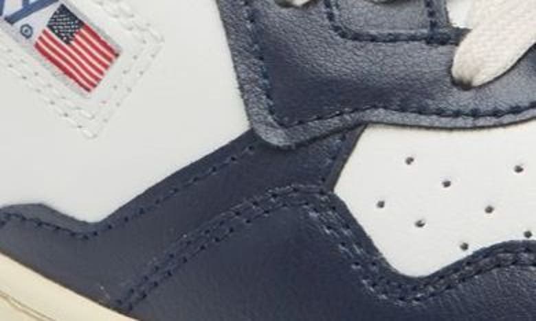 AUTRY AUTRY MEDALIST LOW SNEAKER