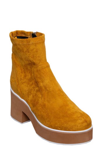 Antelope Idella Platform Boot In Mustard