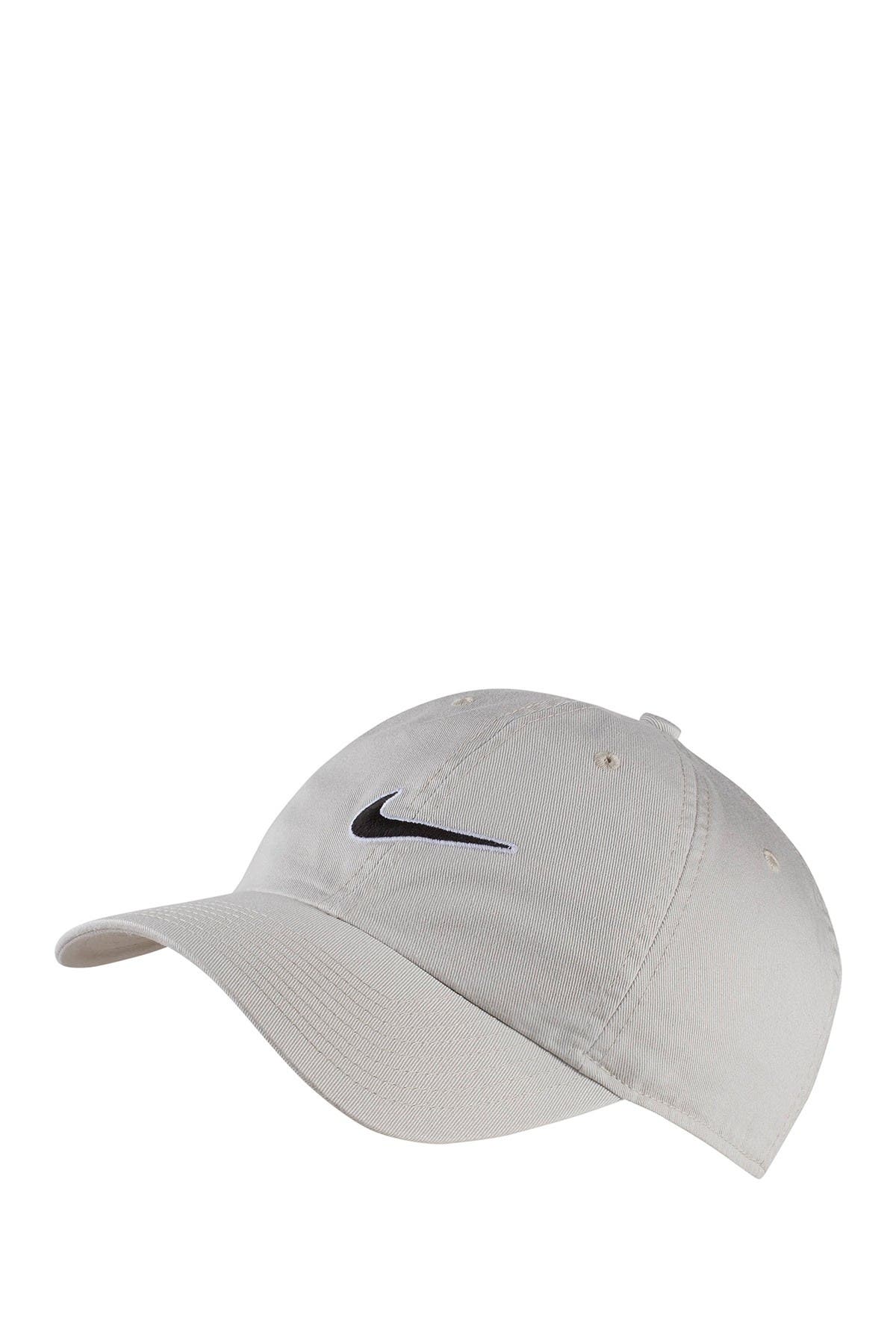 nike essential swoosh cap