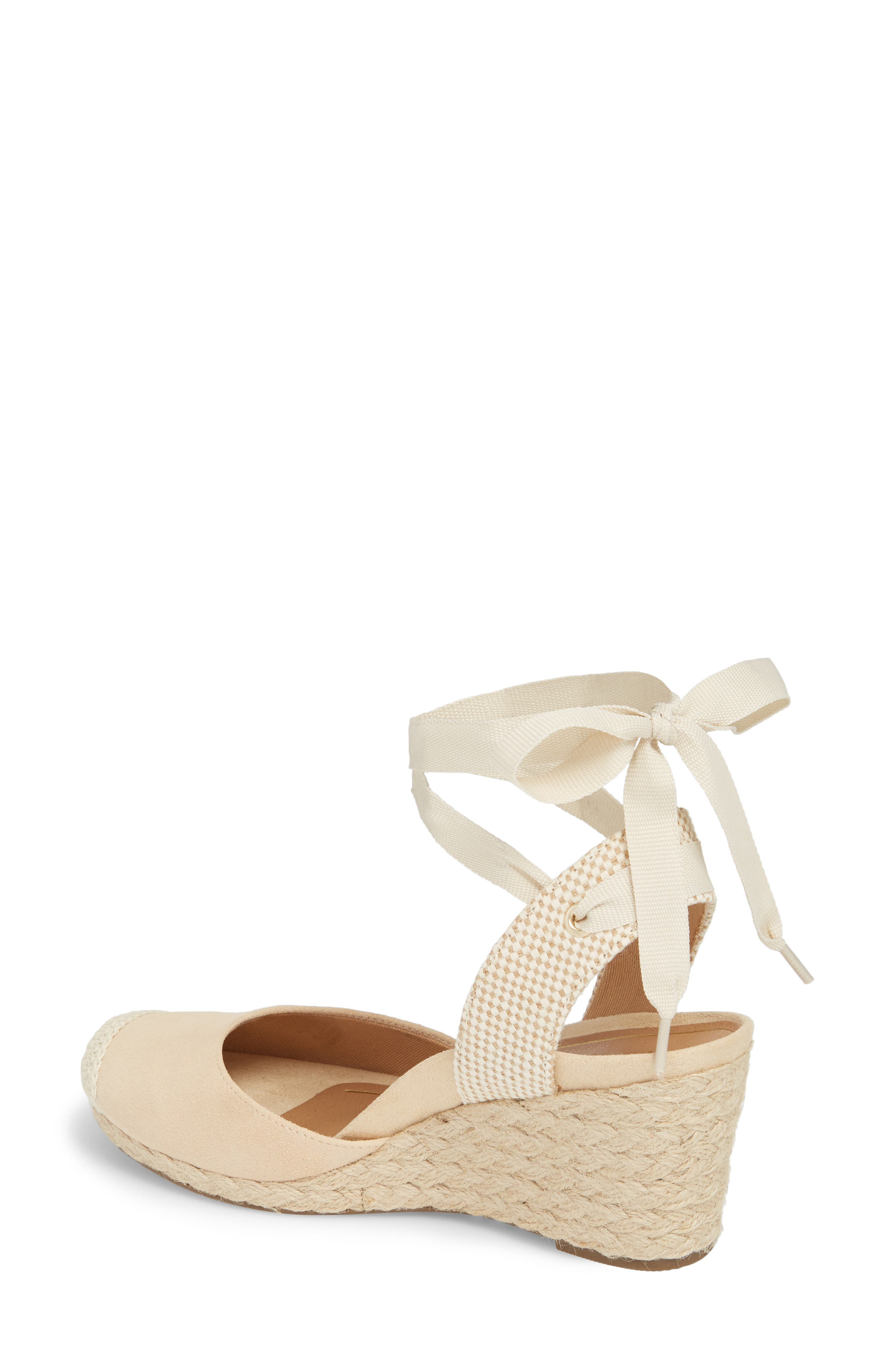 vionic maris ankle strap wedge