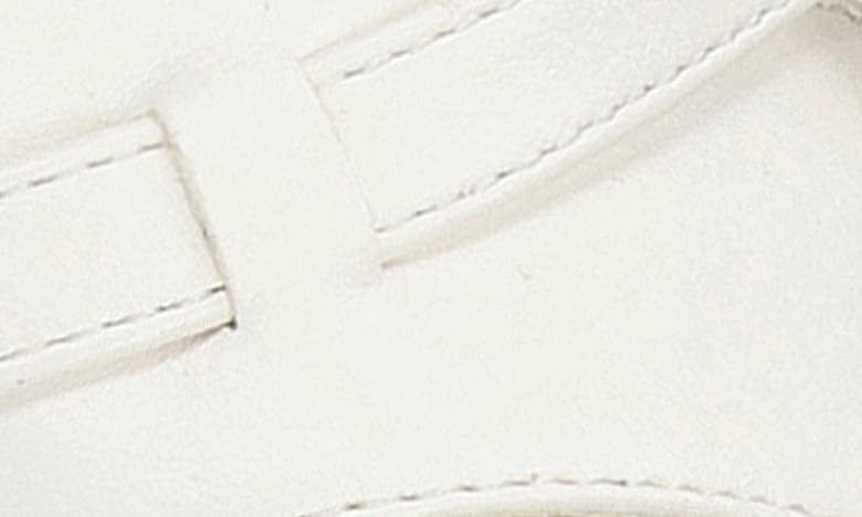 Easy Street Women's Bee Zip Platform Sandals In White