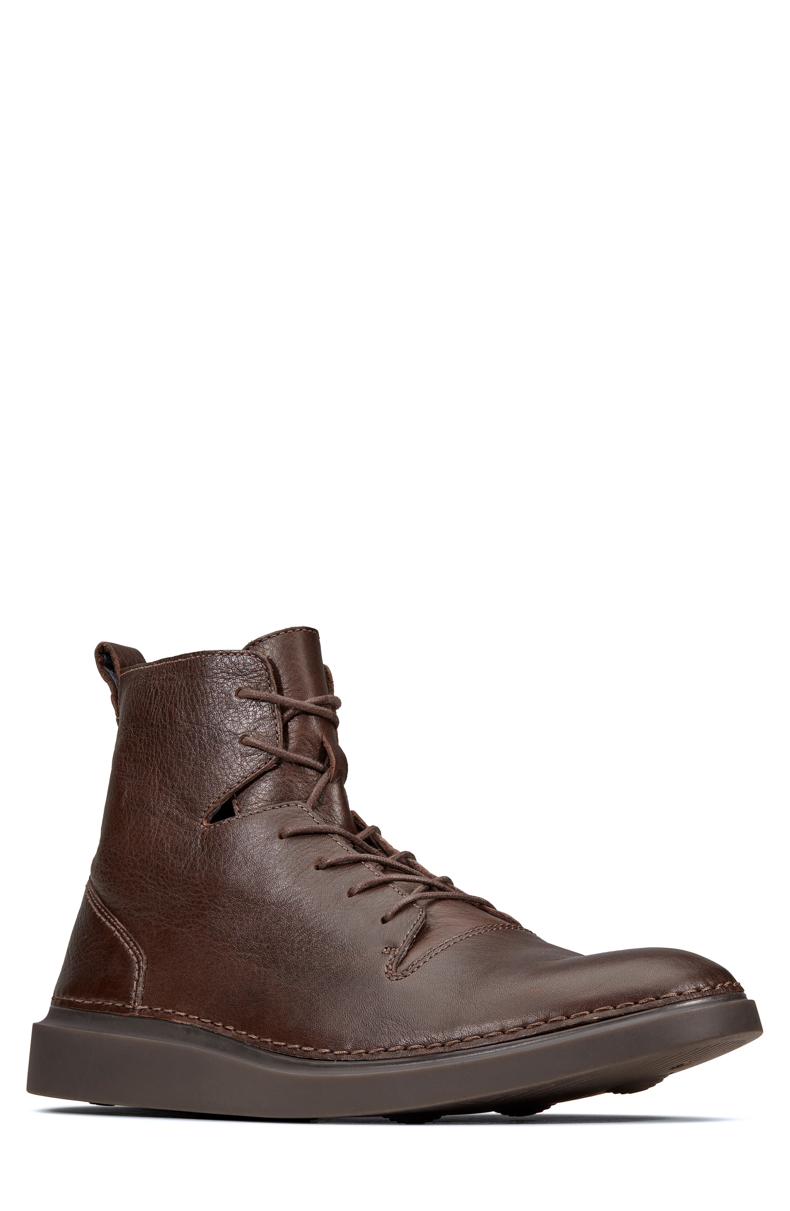 Clarks® Hale Rise Plain Toe Boot (Men 